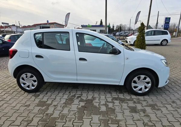 Dacia Sandero cena 36900 przebieg: 95000, rok produkcji 2018 z Brzeg Dolny małe 79